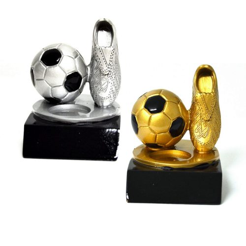 guld och silver fotbollssko och fotboll